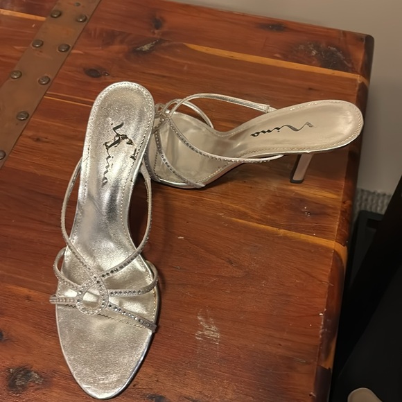 Nina, size 10 silver 3”, strappy heels - Picture 4 of 4